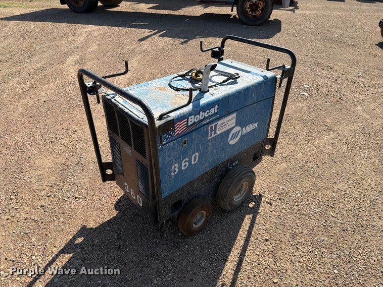image for item DQ0037 2009 Miller Bobcat 250 welder/generator