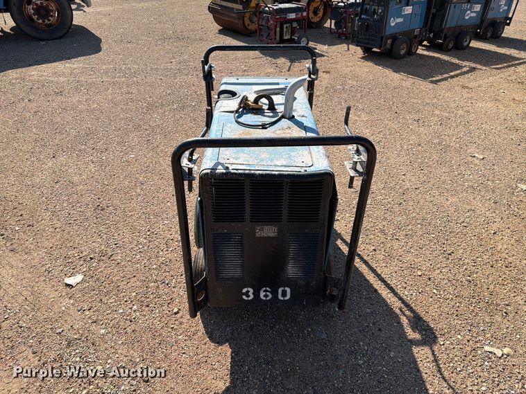 image for item DQ0037 2009 Miller Bobcat 250 welder/generator