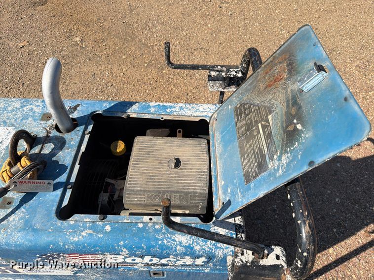 image for item DQ0037 2009 Miller Bobcat 250 welder/generator