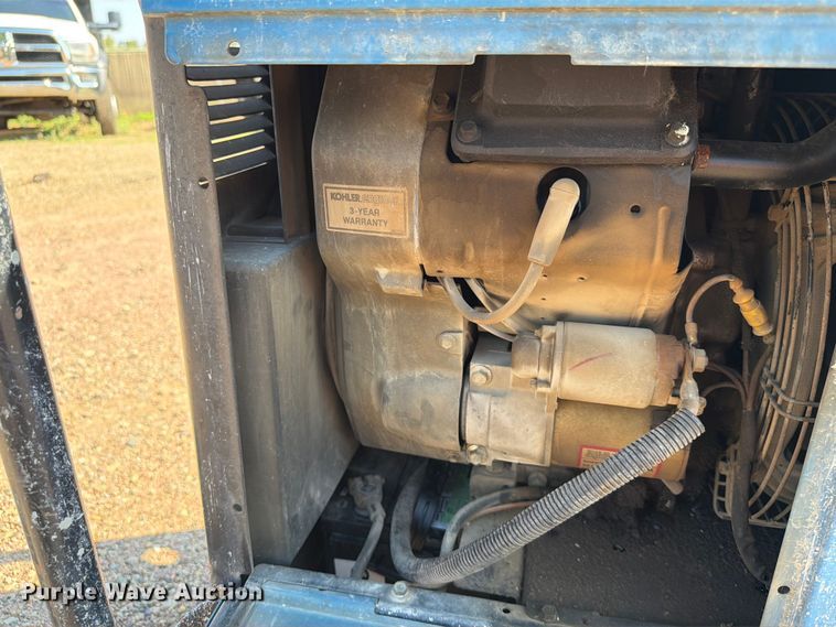 image for item DQ0037 2009 Miller Bobcat 250 welder/generator
