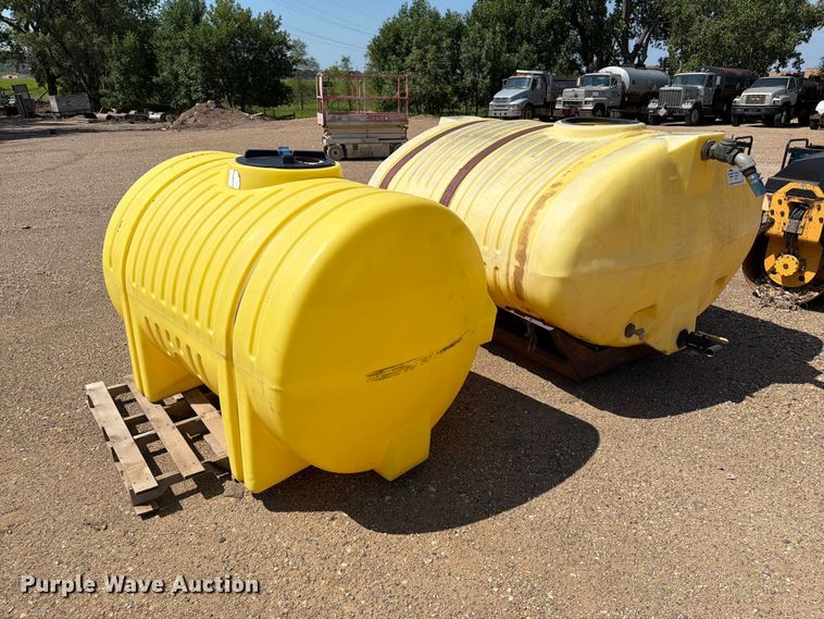image for item DQ0041 (2) poly tanks