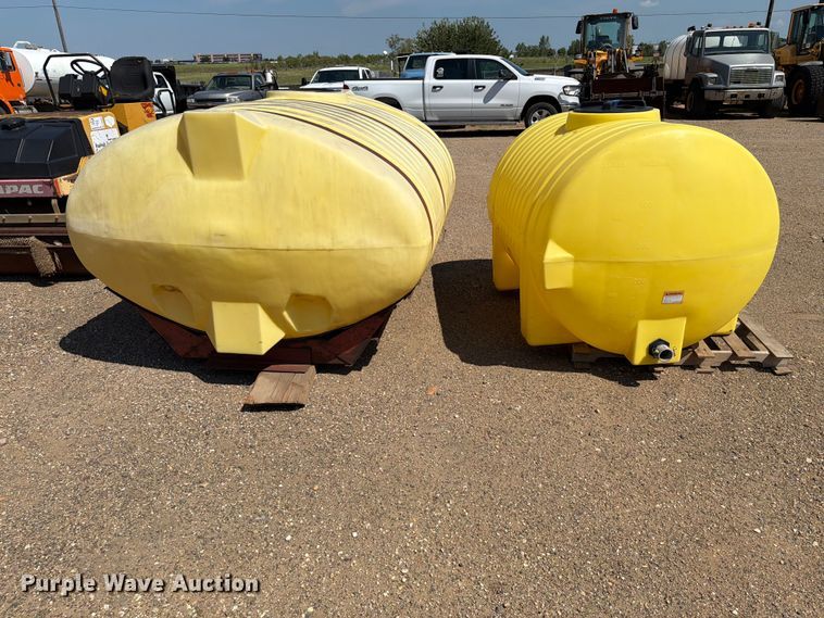image for item DQ0041 (2) poly tanks