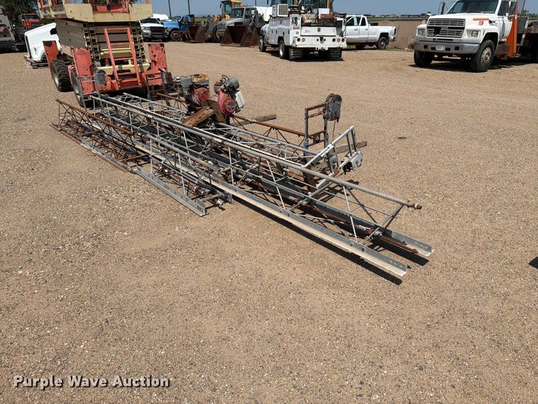 image for item DQ0044 Concrete Screed