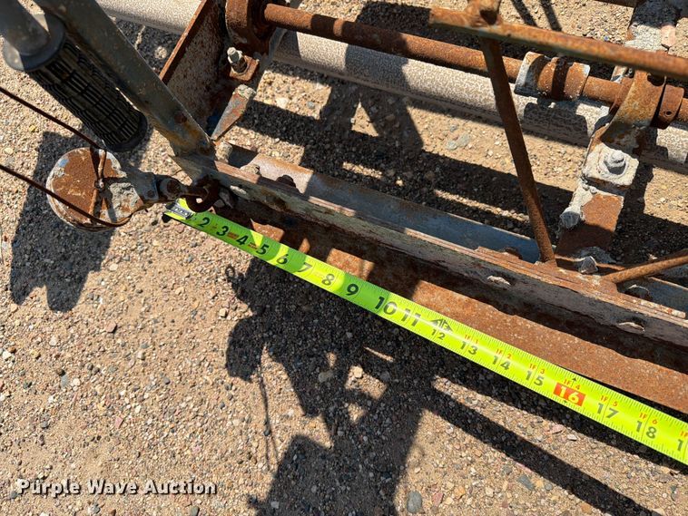image for item DQ0044 Concrete Screed