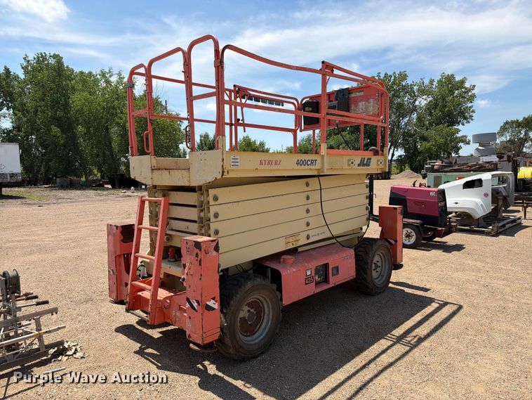 image for item DQ0045 2002 JLG 400CRT scissor lift