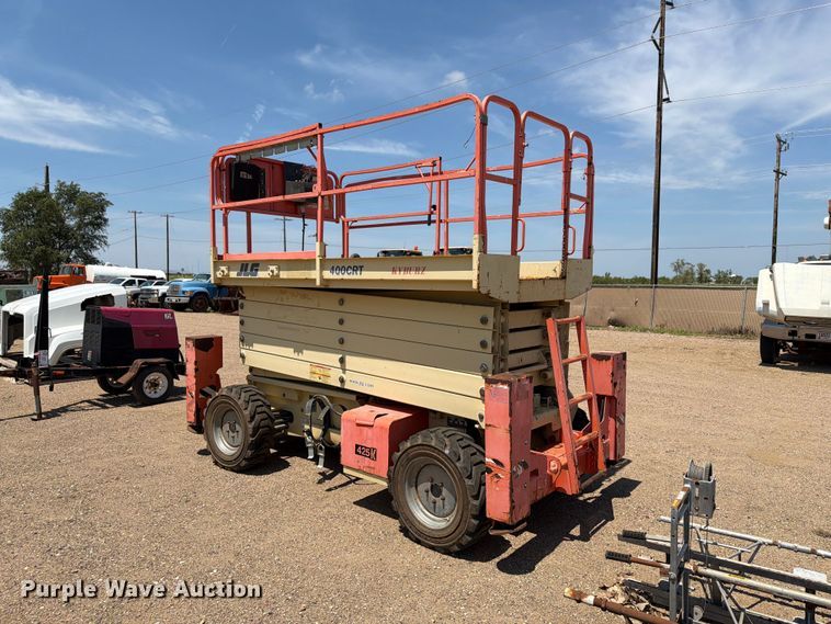 image for item DQ0045 2002 JLG 400CRT scissor lift