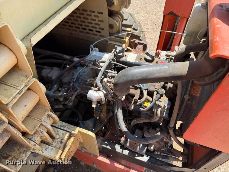 image for item DQ0045 2002 JLG 400CRT scissor lift