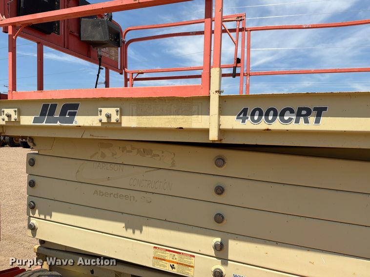 image for item DQ0045 2002 JLG 400CRT scissor lift