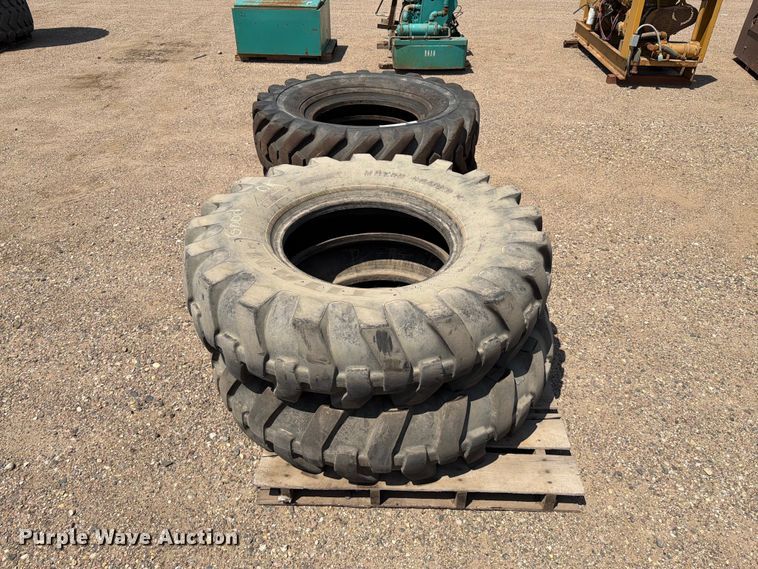 image for item DQ0053 (4) 14.00-24TG tires