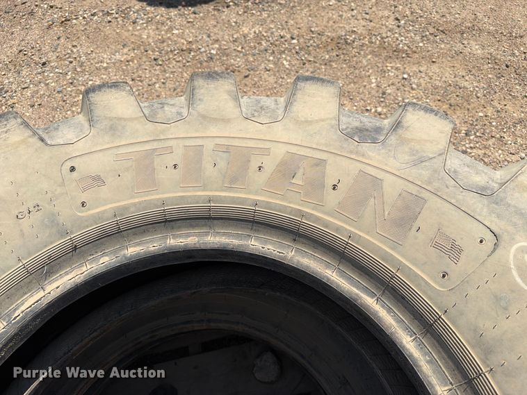 image for item DQ0053 (4) 14.00-24TG tires
