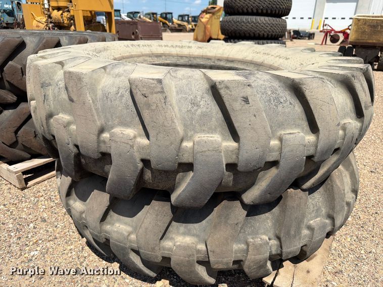 image for item DQ0053 (4) 14.00-24TG tires