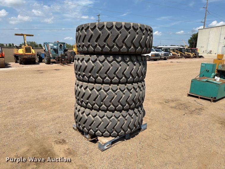image for item DQ0055 (4) Michelin 20.5R25 tires