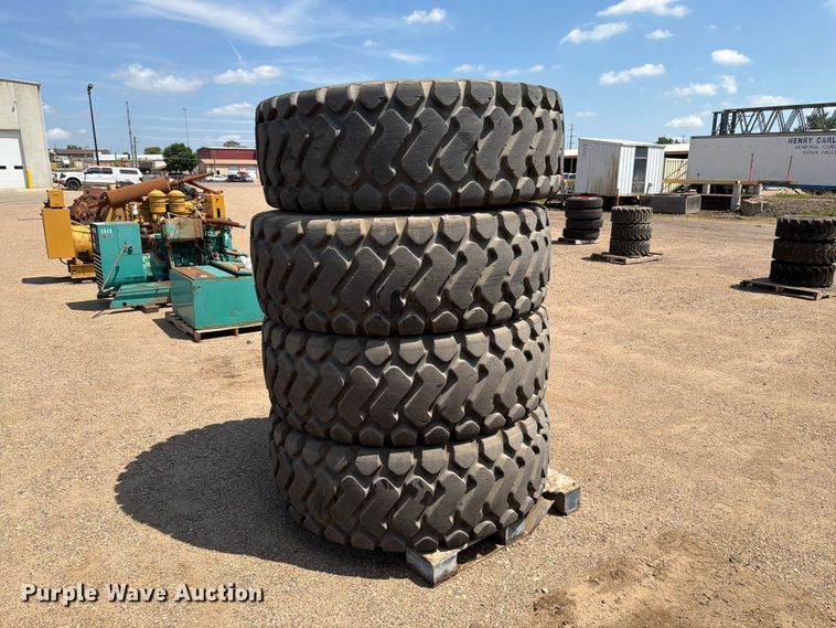 image for item DQ0055 (4) Michelin 20.5R25 tires