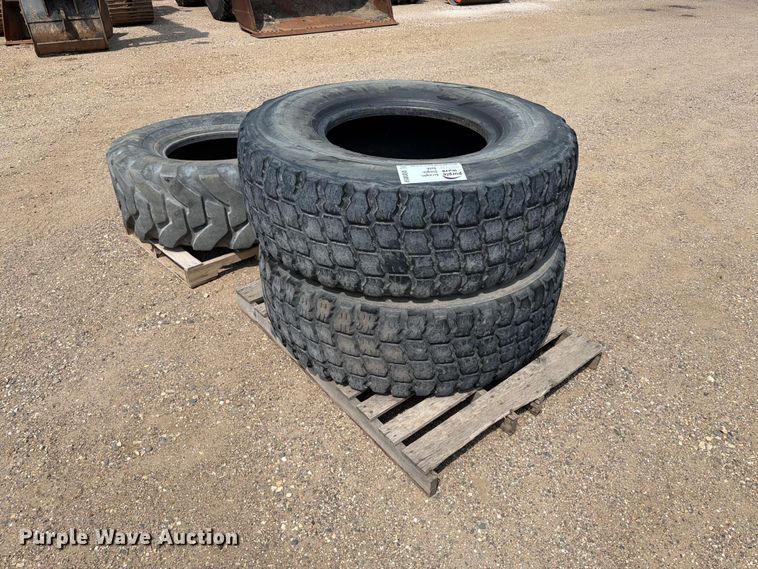 image for item DQ0059 (3) 17.5R25 tires