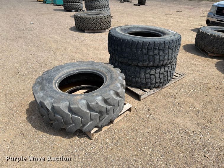 image for item DQ0059 (3) 17.5R25 tires