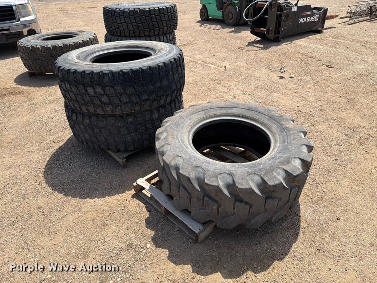 image for item DQ0059 (3) 17.5R25 tires