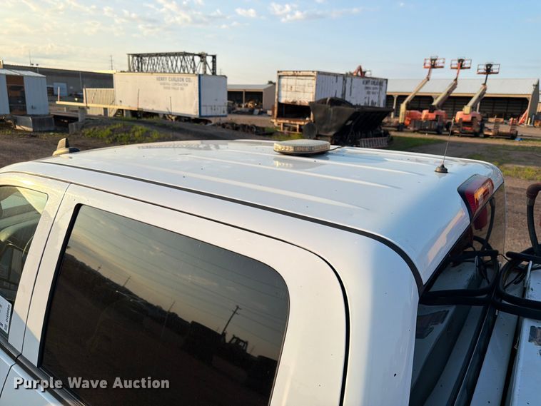 image for item DQ0060 2015 Chevrolet Silverado 2500HD Crew Cab pickup truck