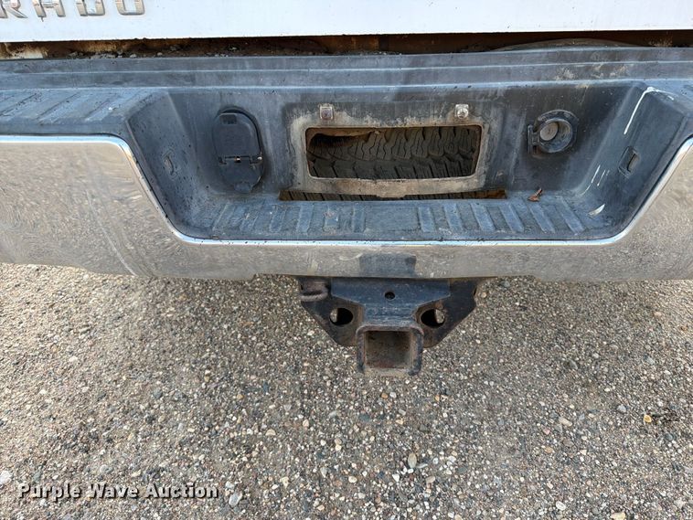 image for item DQ0060 2015 Chevrolet Silverado 2500HD Crew Cab pickup truck