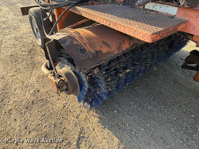 image for item DQ0061 1999 Broce RC350 broom