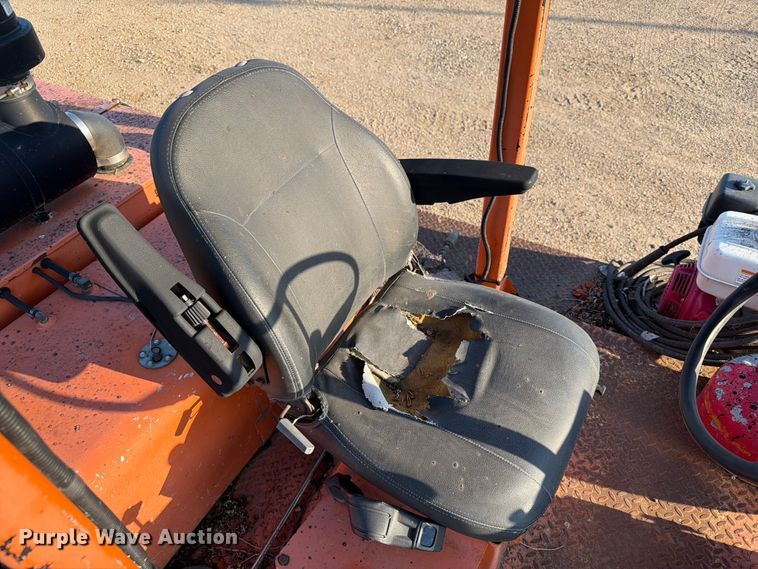 image for item DQ0061 1999 Broce RC350 broom
