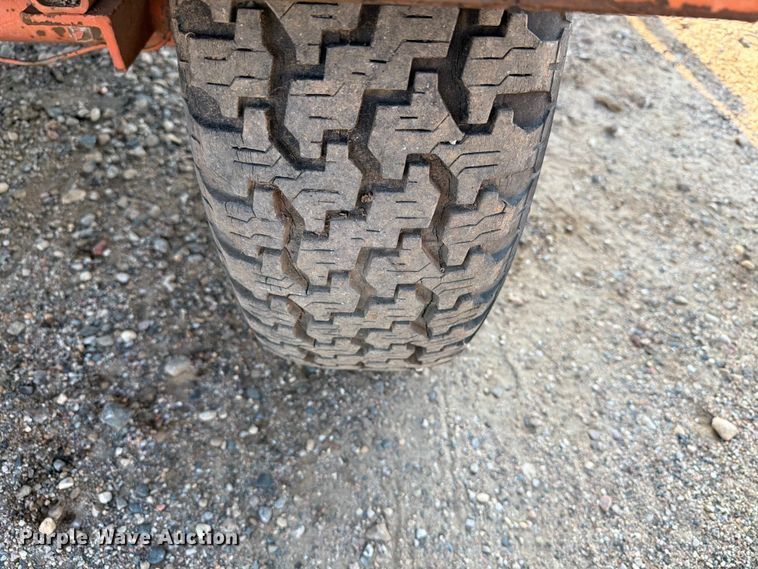 image for item DQ0061 1999 Broce RC350 broom