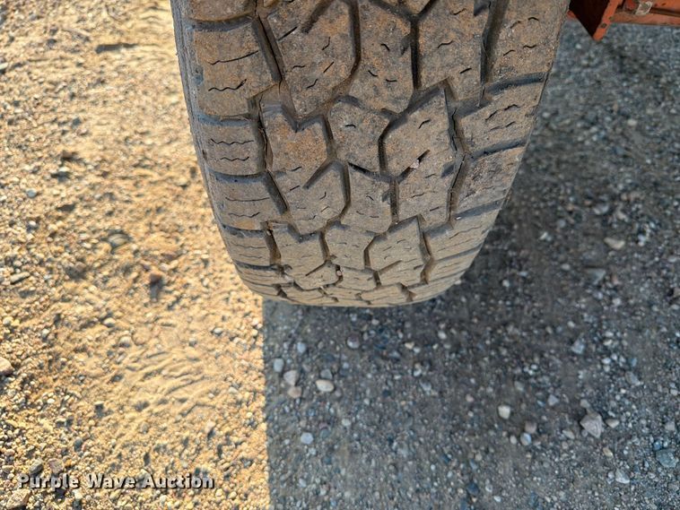 image for item DQ0061 1999 Broce RC350 broom