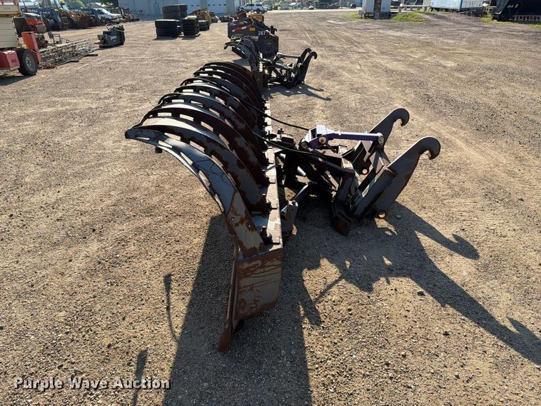 image for item DQ0062 2004 Holmes Industri AB TKHP-4.0 snow plow
