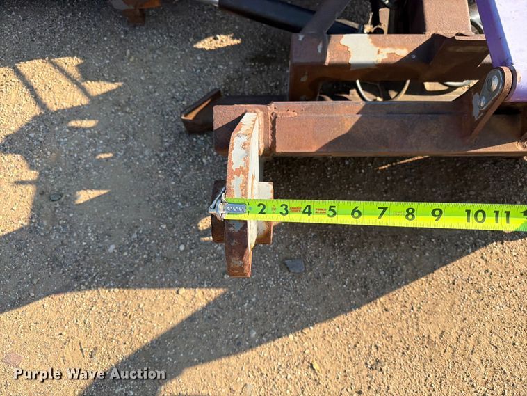 image for item DQ0062 2004 Holmes Industri AB TKHP-4.0 snow plow
