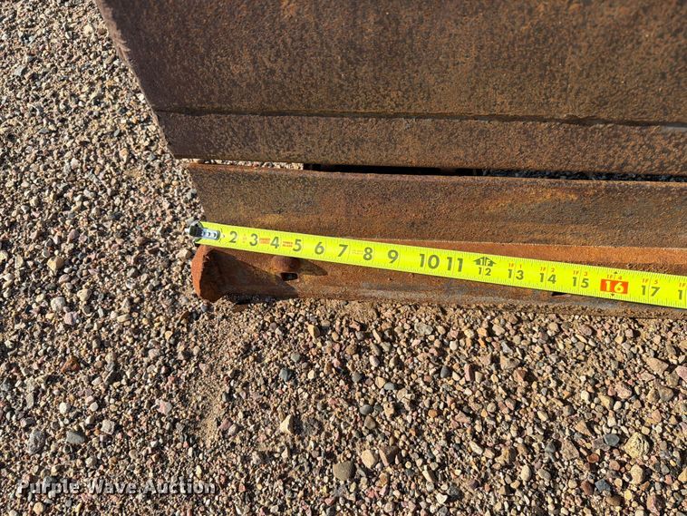 image for item DQ0063 2008 Holmes Industri AB TKHP-4.0 snow plow