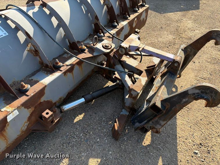 image for item DQ0063 2008 Holmes Industri AB TKHP-4.0 snow plow