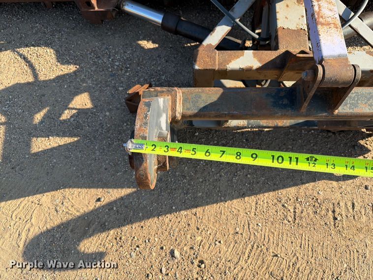 image for item DQ0063 2008 Holmes Industri AB TKHP-4.0 snow plow