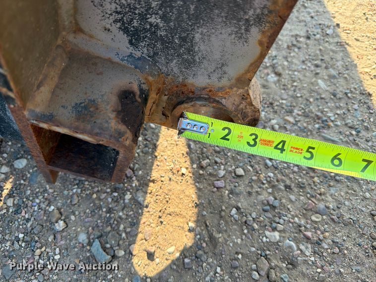 image for item DQ0063 2008 Holmes Industri AB TKHP-4.0 snow plow