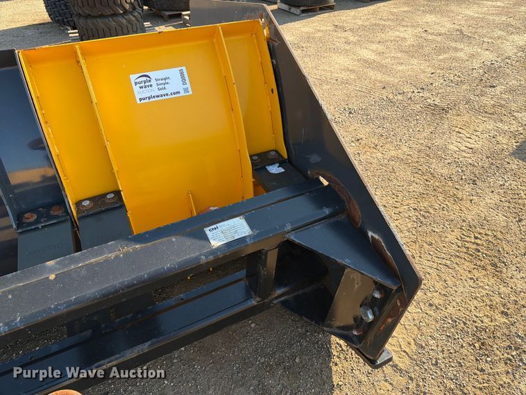 image for item DQ0065 2016 CNH Industrial 17HD snow pusher