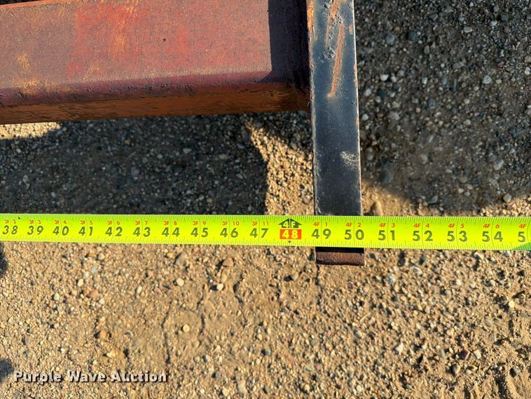 image for item DQ0065 2016 CNH Industrial 17HD snow pusher