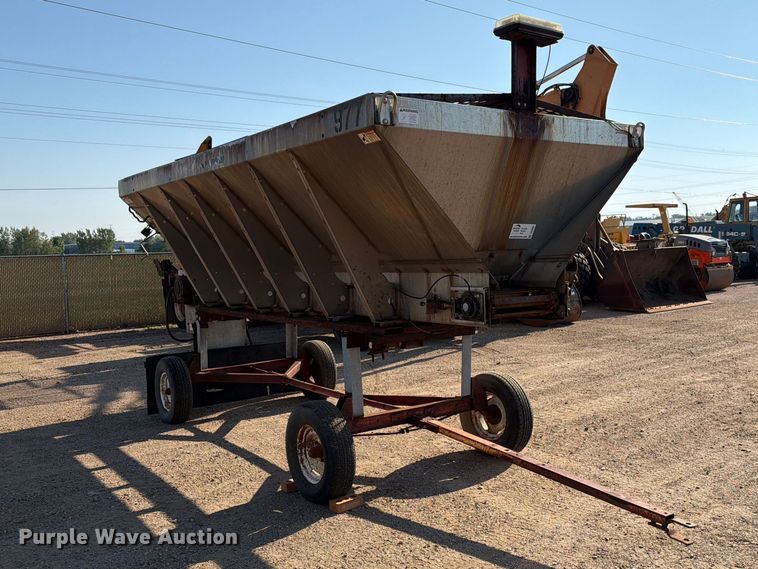 image for item DQ0067 Monroe Spreader MCV-180-84-50 spreader