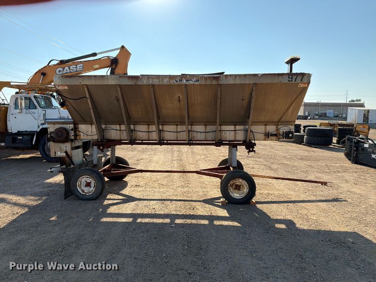 image for item DQ0067 Monroe Spreader MCV-180-84-50 spreader