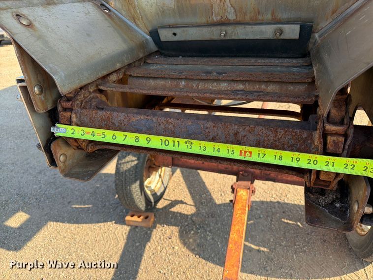 image for item DQ0067 Monroe Spreader MCV-180-84-50 spreader