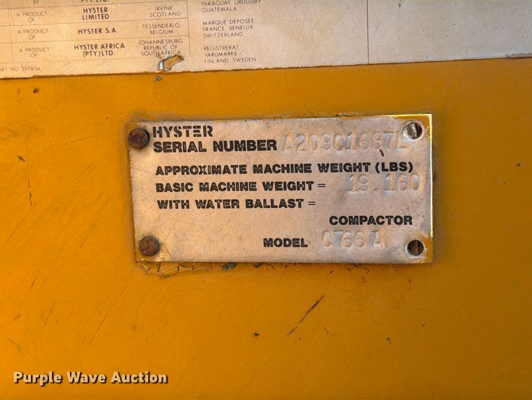 image for item DQ0068 Hyster C766A double drum vibratory roller