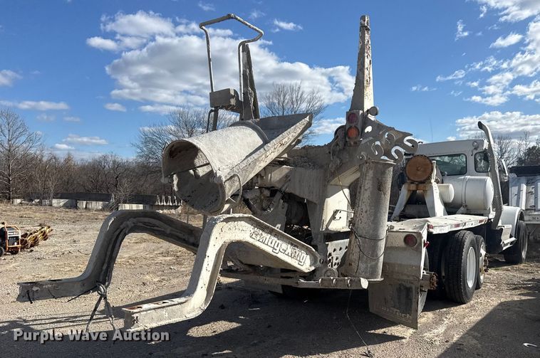 image for item DQ4230 2017 Kenworth W900 ready mix truck