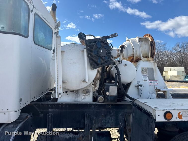 image for item DQ4230 2017 Kenworth W900 ready mix truck