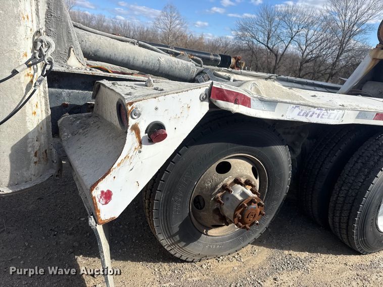 image for item DQ4230 2017 Kenworth W900 ready mix truck