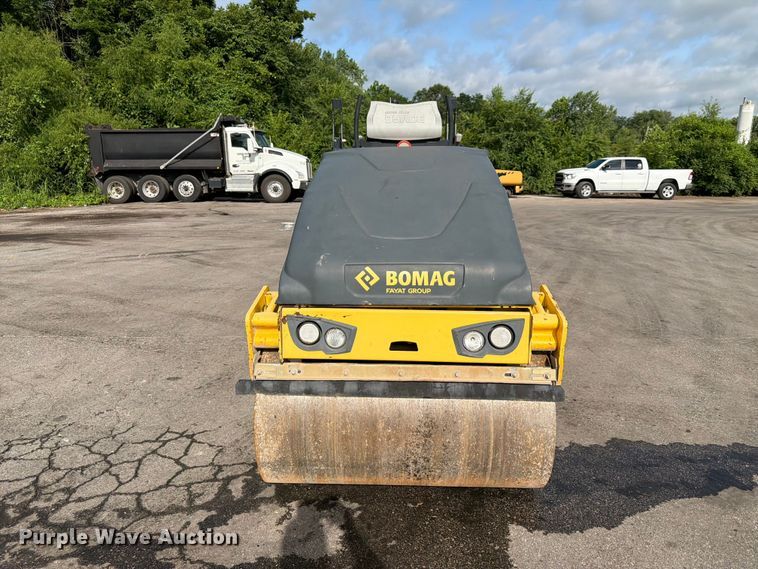 image for item DQ7839 2015 Bomag BW120-SL double drum vibratory roller