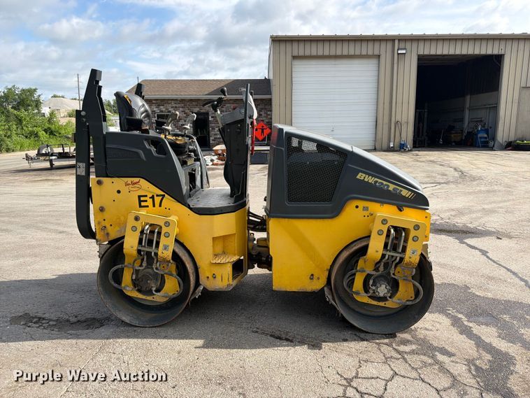 image for item DQ7839 2015 Bomag BW120-SL double drum vibratory roller