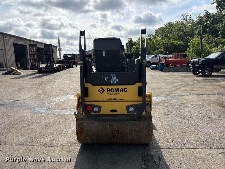 image for item DQ7839 2015 Bomag BW120-SL double drum vibratory roller