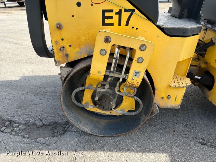 image for item DQ7839 2015 Bomag BW120-SL double drum vibratory roller