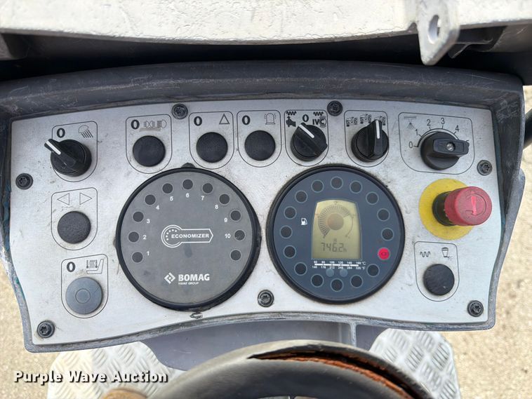 image for item DQ7839 2015 Bomag BW120-SL double drum vibratory roller