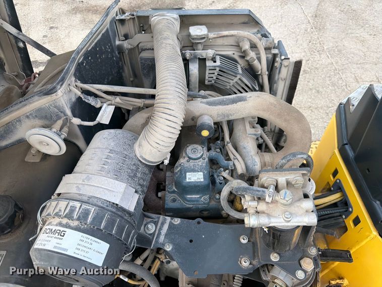 image for item DQ7839 2015 Bomag BW120-SL double drum vibratory roller