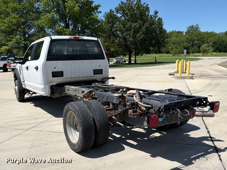 image for item DQ7842 2019 Ford F-450 truck cab and chassis