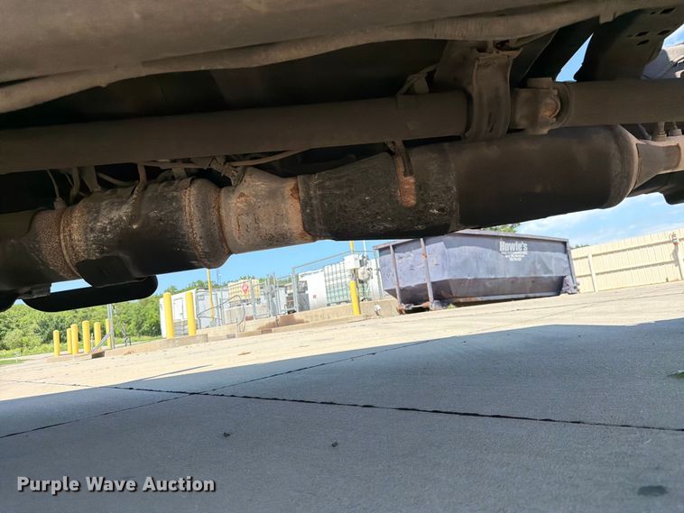 image for item DQ7842 2019 Ford F-450 truck cab and chassis