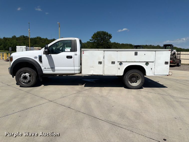 image for item DQ7843 2019 Ford F450 Super Duty utility / service truck